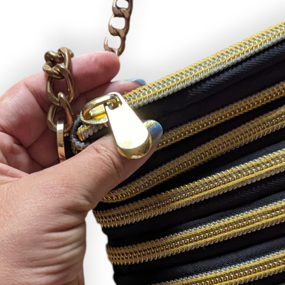 BAM Bags Zip Purse BLACK & GOLD ZIPPER CHAIN STRAP Handbag - Picture 3 of 4